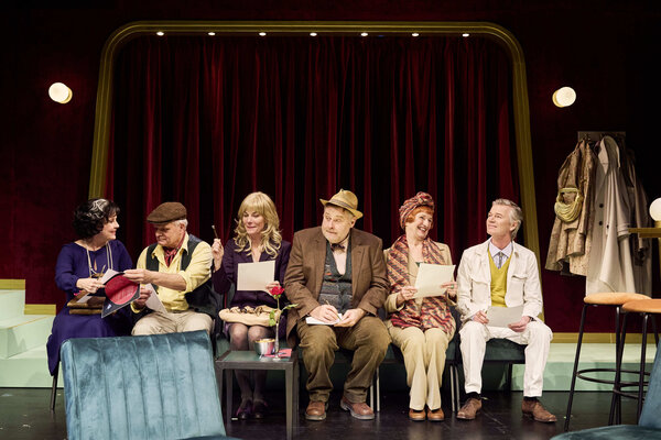 Bild vergr&ouml;&szlig;ern: Künstlerfoto Ohnesorg-Theater